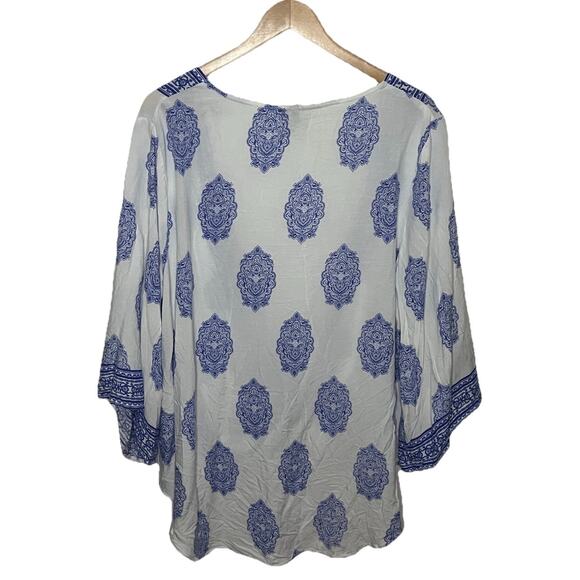 Love Ari Boho Chic Twist Front Blouse With Wide Flowy 3/4 Sleeves Women’s Sz 3X - Picture 3 of 7